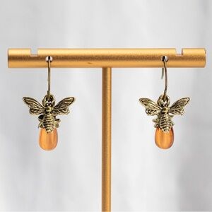 ✨Free People Amber Bee Earrings